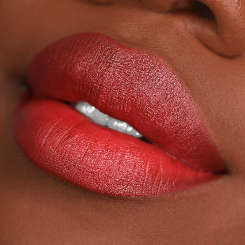 Long Lasting Liquid Lipstick - Aventura