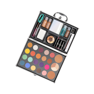 Cosmetologist's Portfolio - Large - Medium/Deep