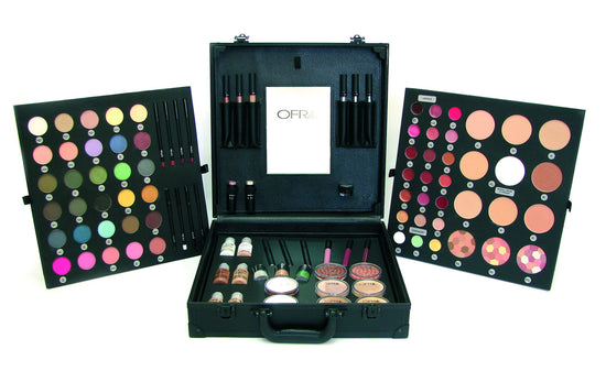 Who Sells Professional Makeup Kits?