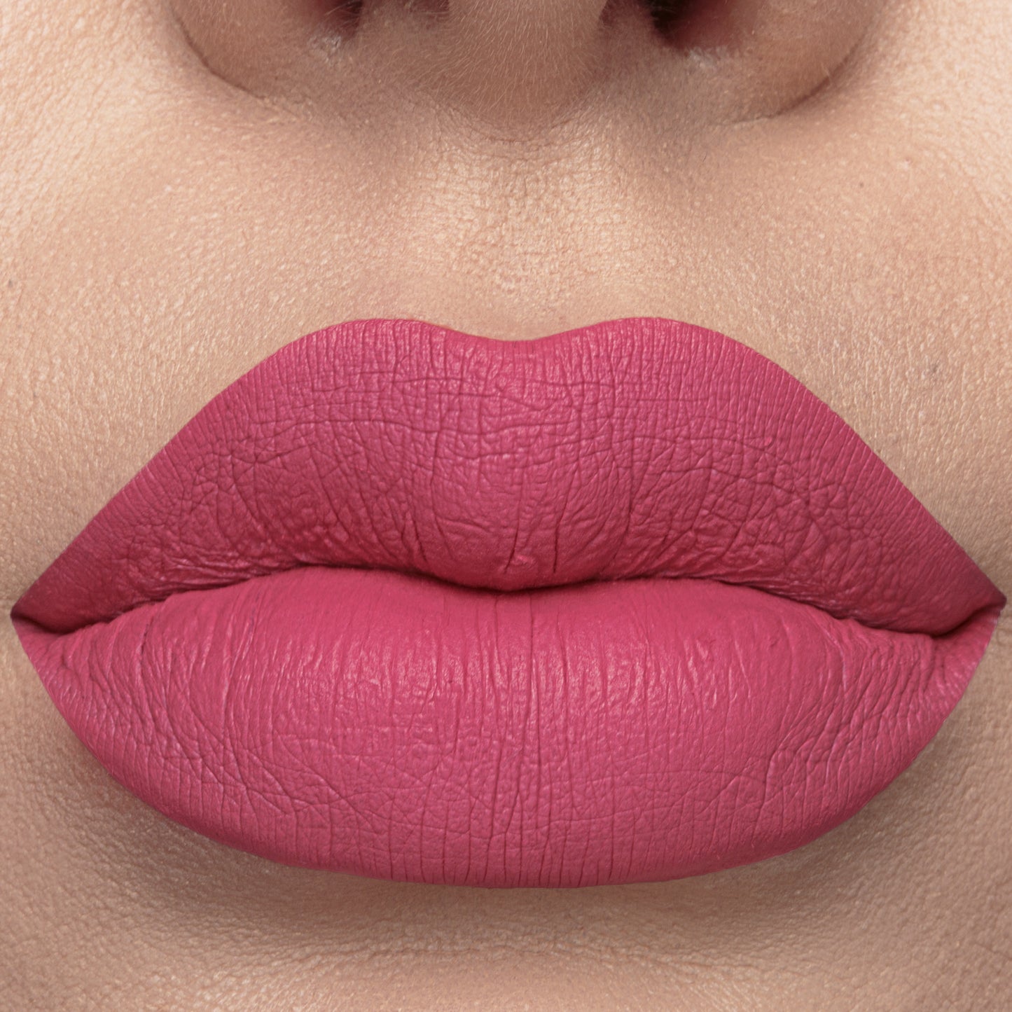 Long Lasting Liquid Lipstick - Hollywood